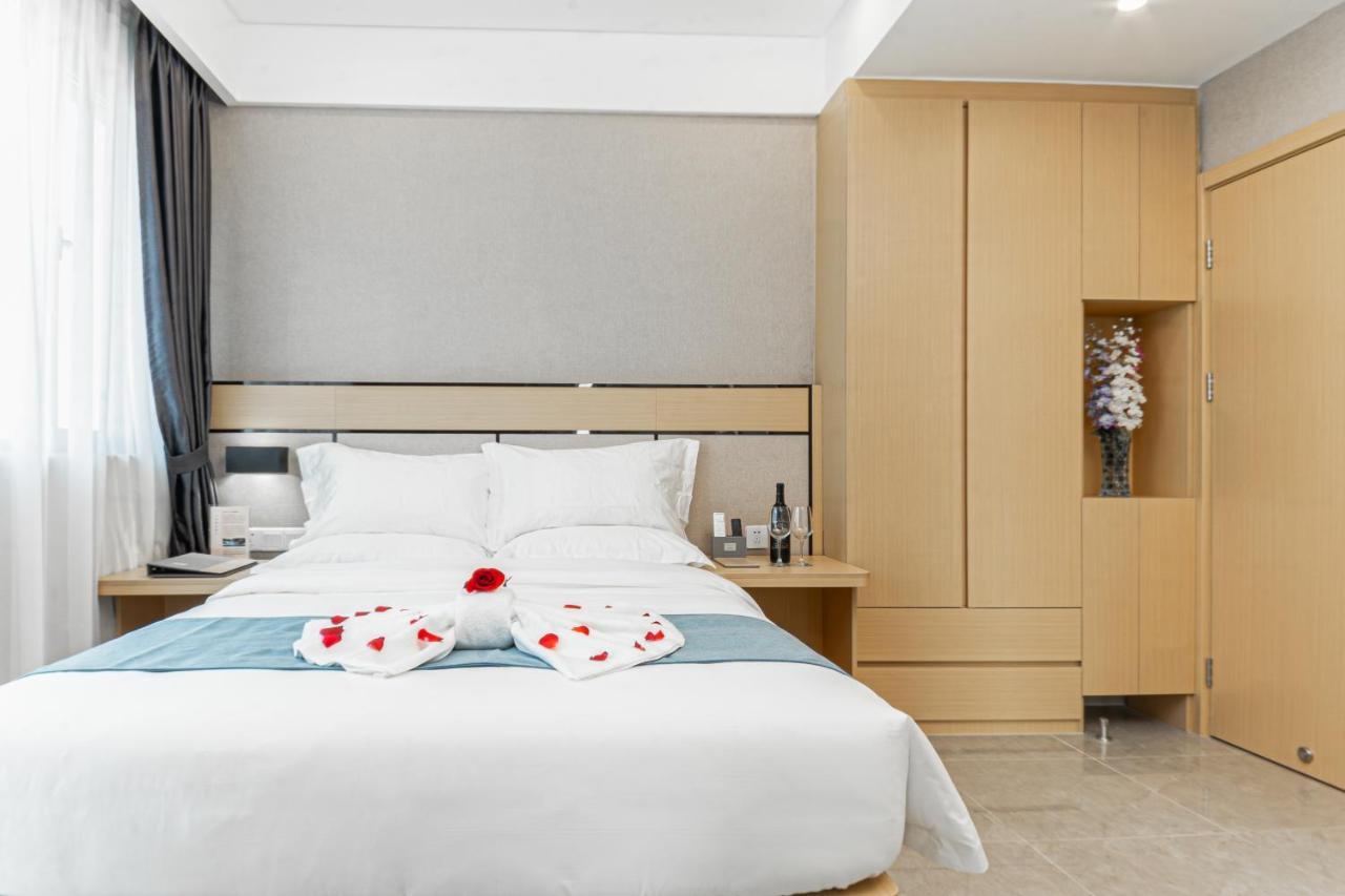 Ark Hotel Phnom Penh Bagian luar foto