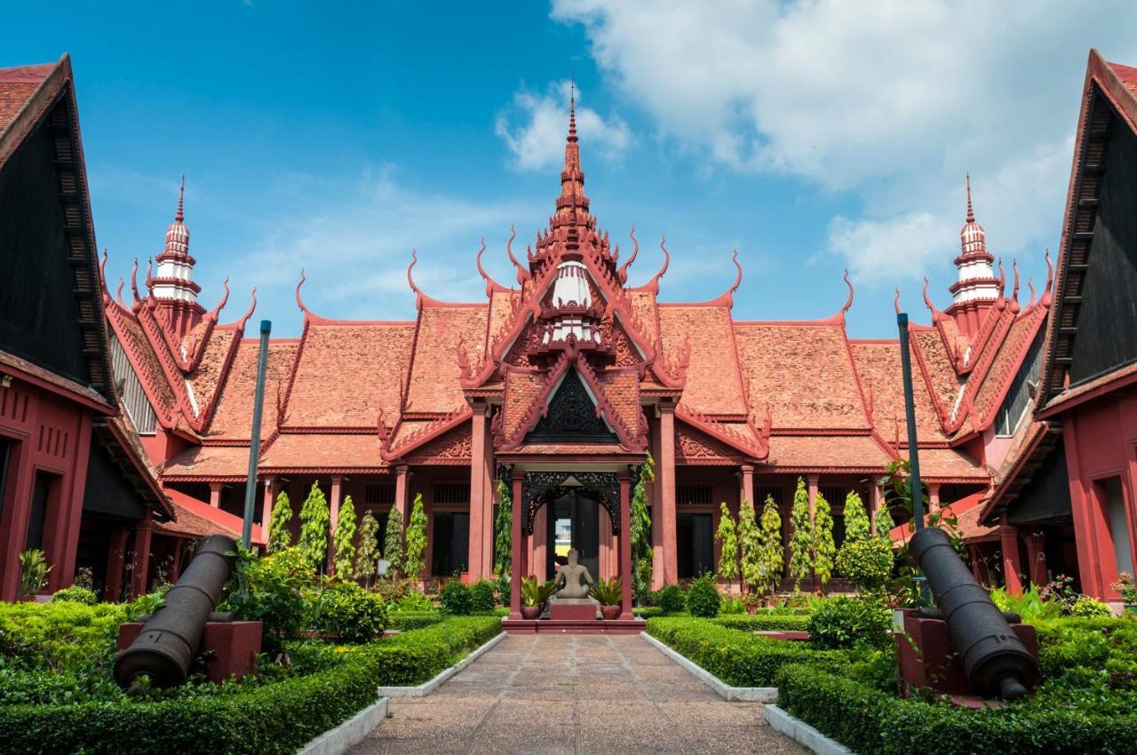 Ark Hotel Phnom Penh Bagian luar foto