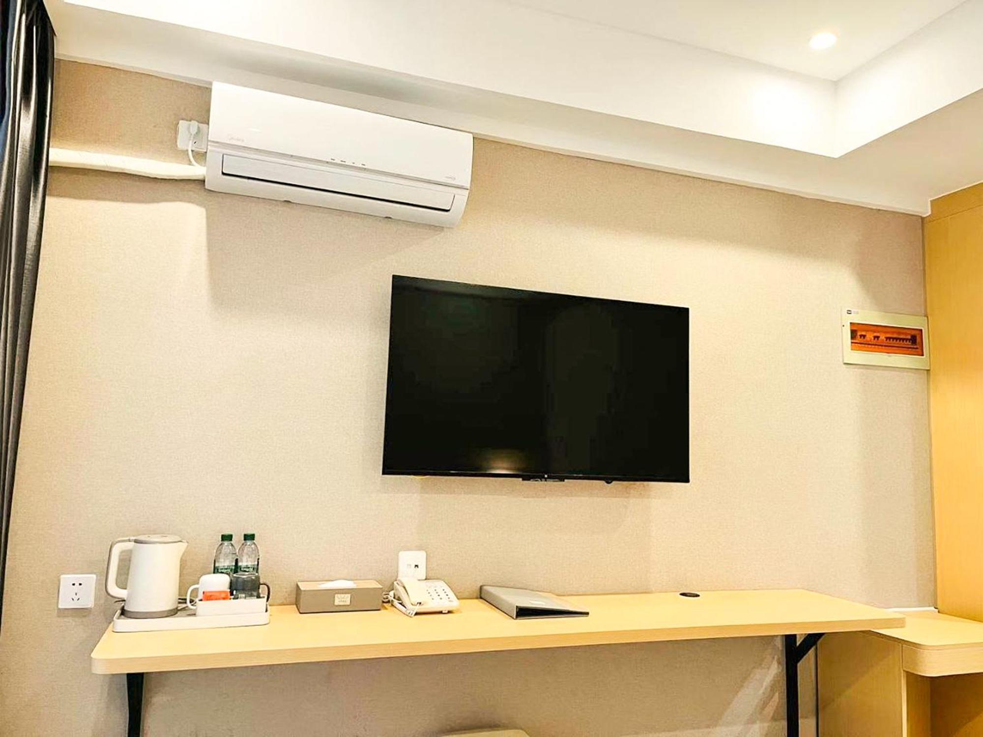 Ark Hotel Phnom Penh Bagian luar foto