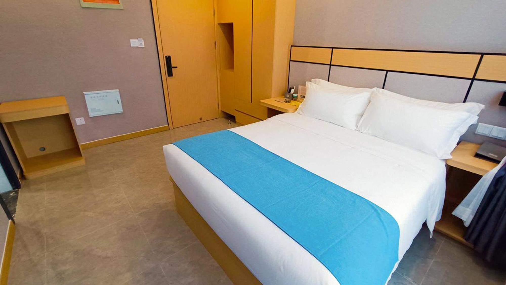 Ark Hotel Phnom Penh Bagian luar foto