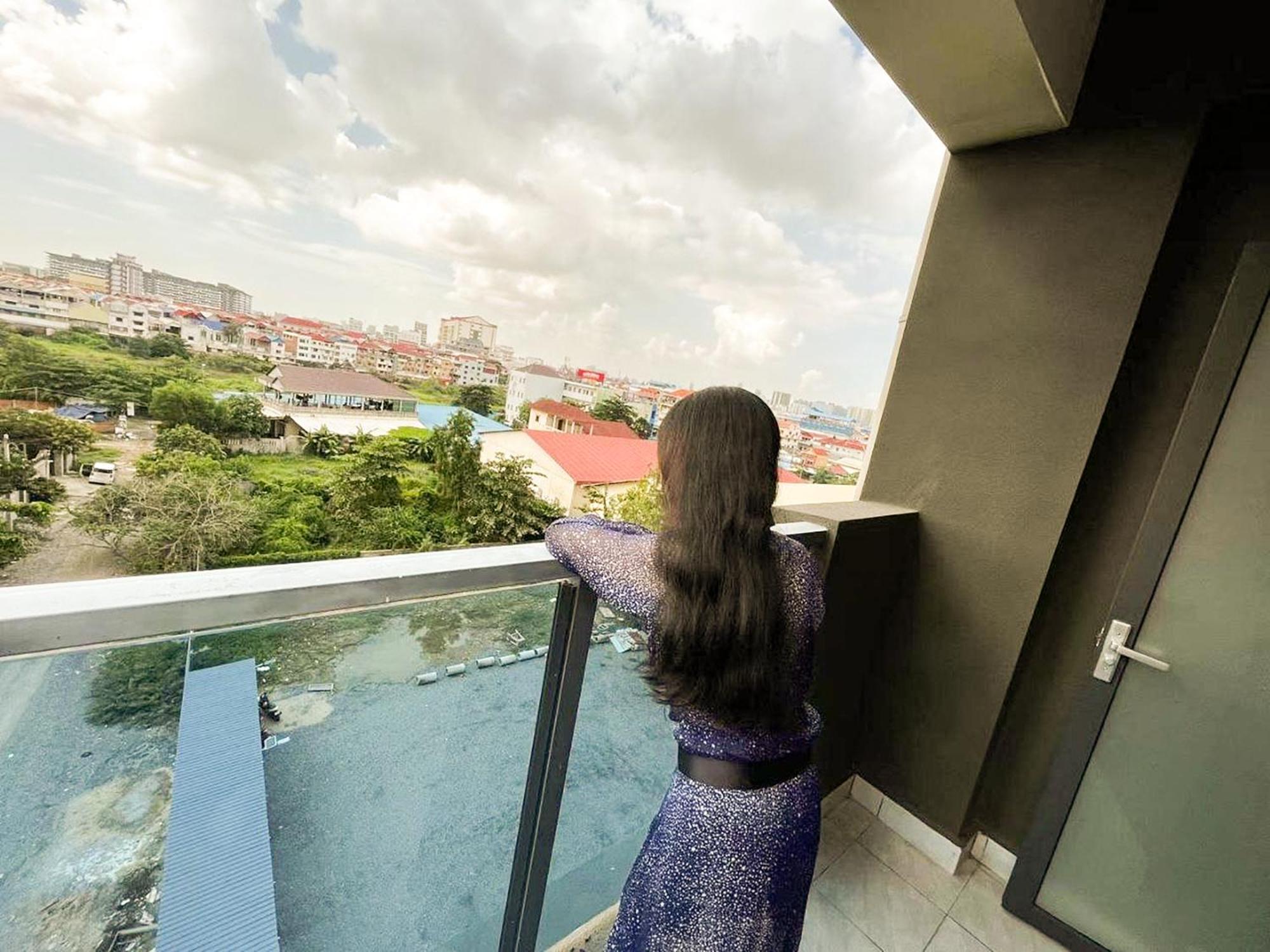 Ark Hotel Phnom Penh Bagian luar foto